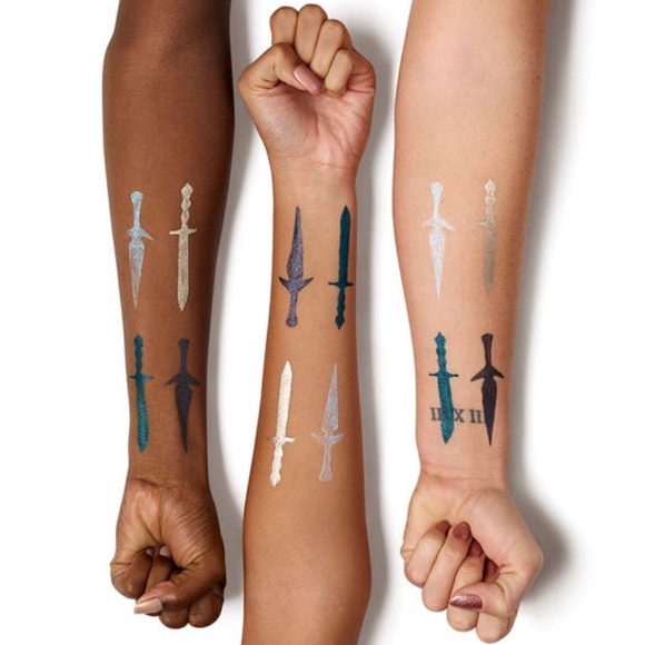 Urban Decay GoT Winterfell Snow Eye Pencil - Picture 3 of 3